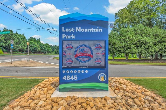336 Signature Circle 4, Powder Springs, GA 30127