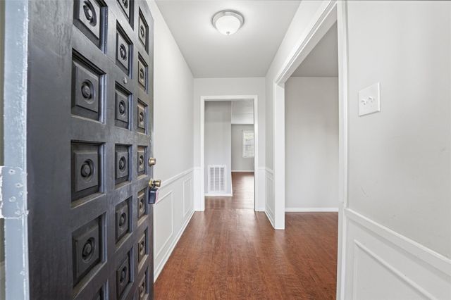 5907 Peg Street, Houston, TX 77092