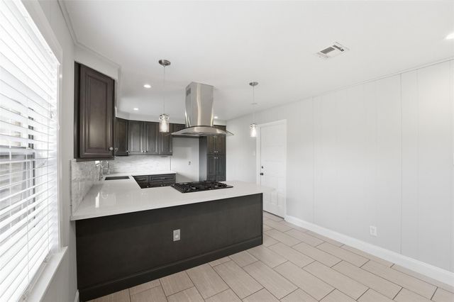 5907 Peg Street, Houston, TX 77092