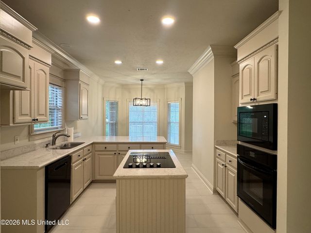 76 Eastgate Drive, Brandon, MS 39042