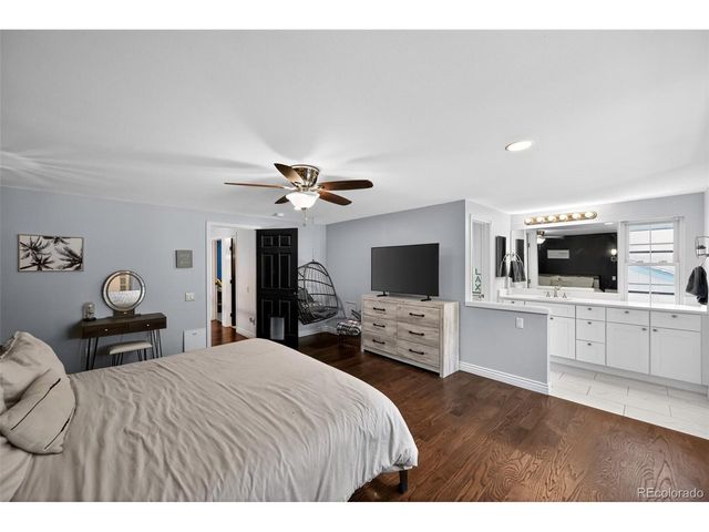8198 W 81st Dr, Arvada, CO 80005