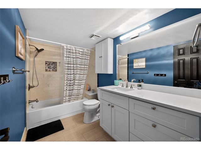 8198 W 81st Dr, Arvada, CO 80005