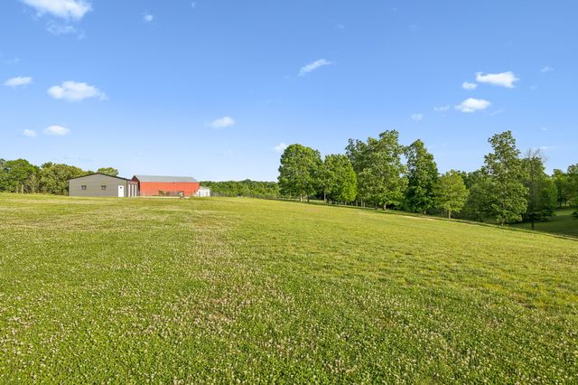 7899 W Lick Creek Rd, Primm Springs, TN 38476