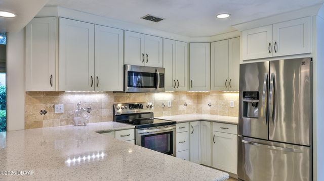 1057 Azalea Pointe Drive, Port Orange, FL 32129