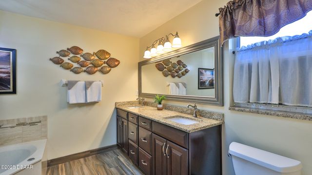 1057 Azalea Pointe Drive, Port Orange, FL 32129