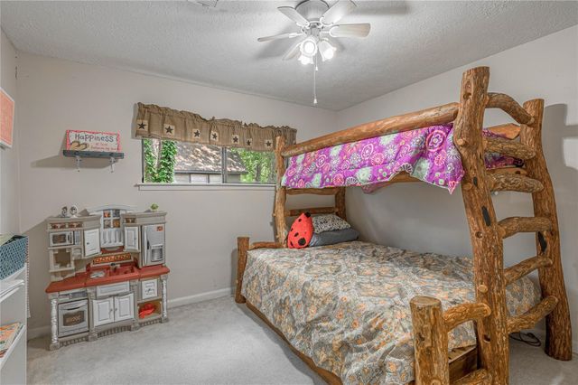 109 Hill Top Road, Huntsville, TX 77320