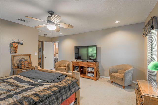 109 Hill Top Road, Huntsville, TX 77320