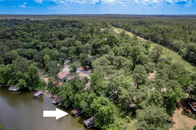 109 Hill Top Road, Huntsville, TX 77320