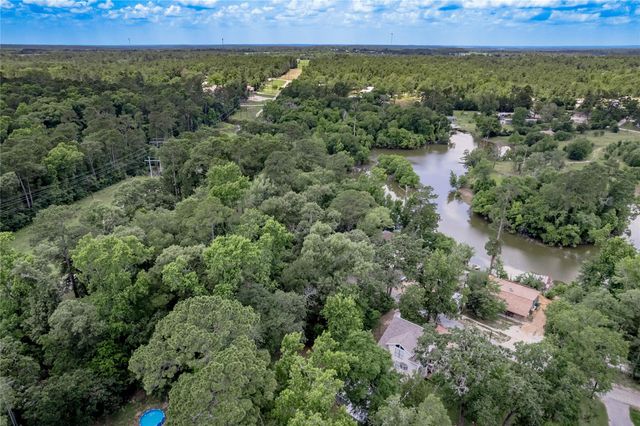 109 Hill Top Road, Huntsville, TX 77320