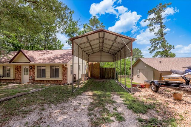 109 Hill Top Road, Huntsville, TX 77320