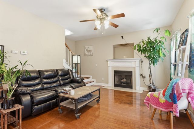 3807 Masters Dr, Smyrna, TN 37167