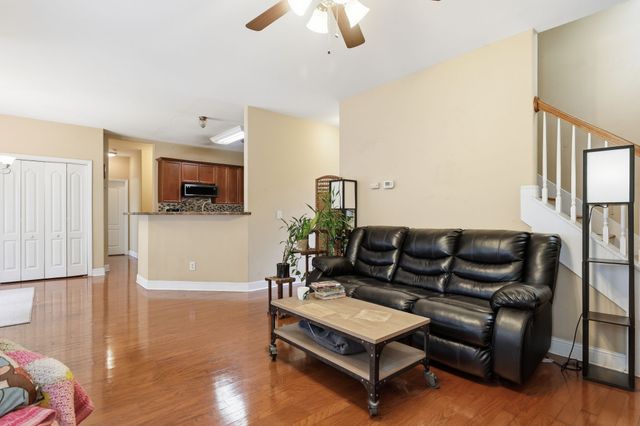 3807 Masters Dr, Smyrna, TN 37167