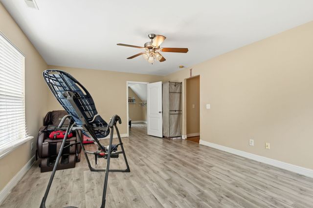 3807 Masters Dr, Smyrna, TN 37167