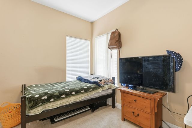 3807 Masters Dr, Smyrna, TN 37167