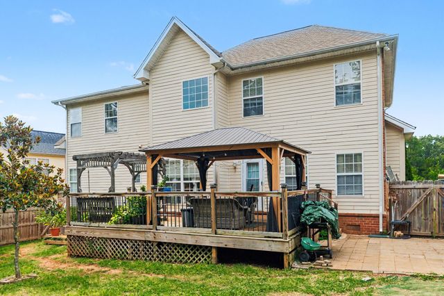 3807 Masters Dr, Smyrna, TN 37167