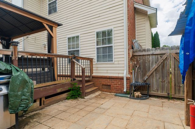 3807 Masters Dr, Smyrna, TN 37167