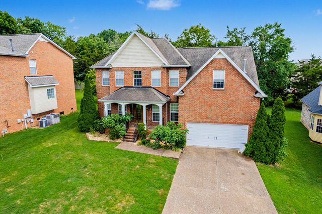3807 Masters Dr, Smyrna, TN 37167