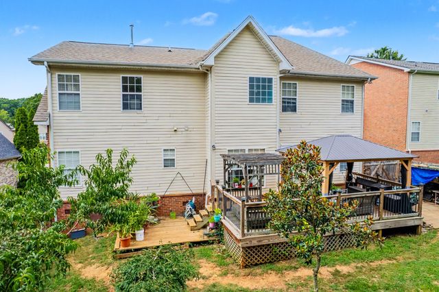 3807 Masters Dr, Smyrna, TN 37167