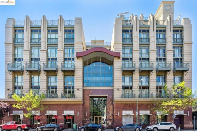 423 7th St 401, Oakland, CA 94607