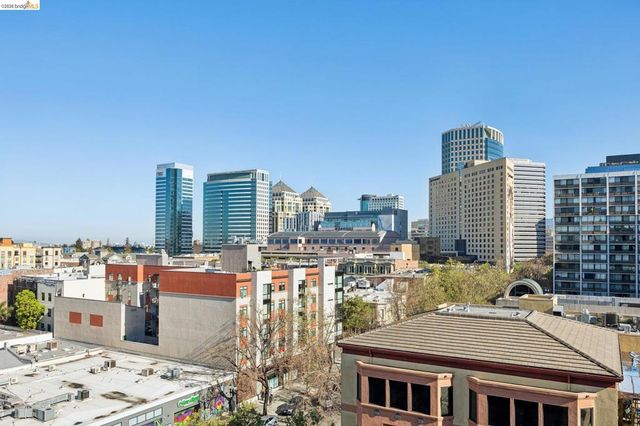 423 7th St 401, Oakland, CA 94607