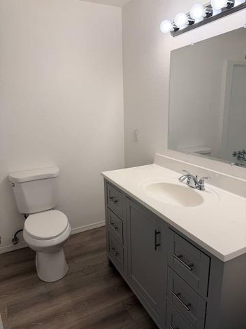 326 Debra Lane, Grants Pass, OR 97527