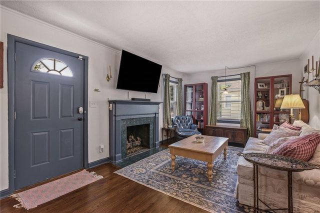 5011 W 51st Street, Roeland Park, KS 66205