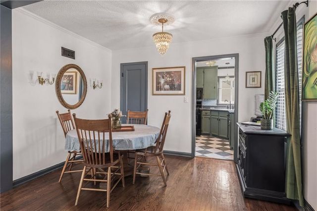 5011 W 51st Street, Roeland Park, KS 66205