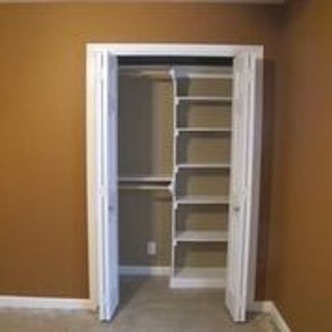 2109 Meadow Lane, Grand Prairie, TX 75050