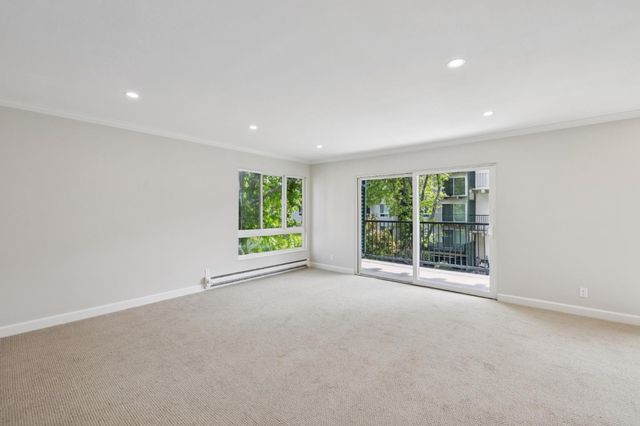 821 N Humboldt 302, San Mateo, CA 94401