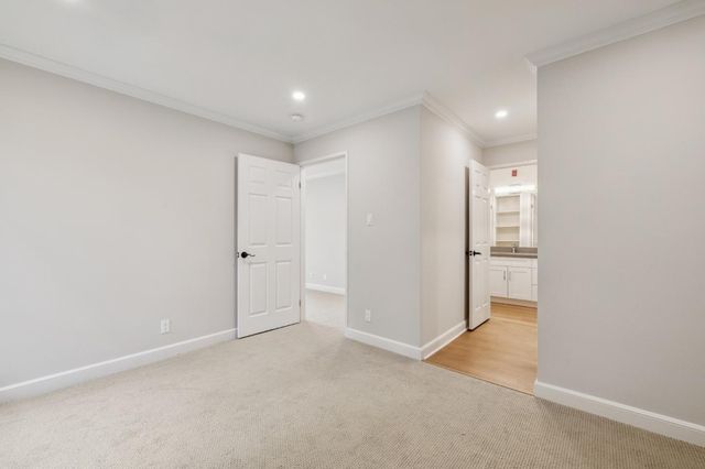 821 N Humboldt 302, San Mateo, CA 94401