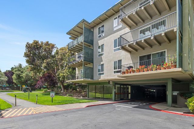821 N Humboldt 302, San Mateo, CA 94401