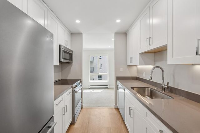 821 N Humboldt 302, San Mateo, CA 94401
