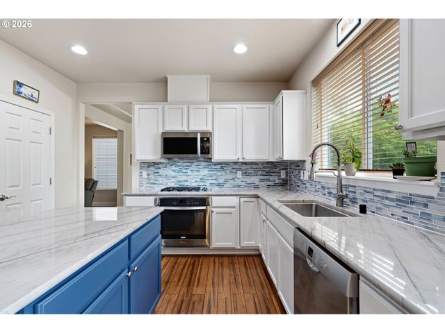 2040 Nw ARTZ Ct, Camas, WA 98607