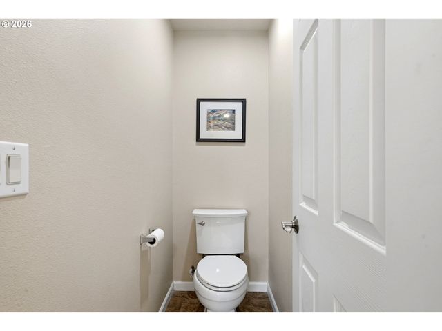 2040 Nw ARTZ Ct, Camas, WA 98607