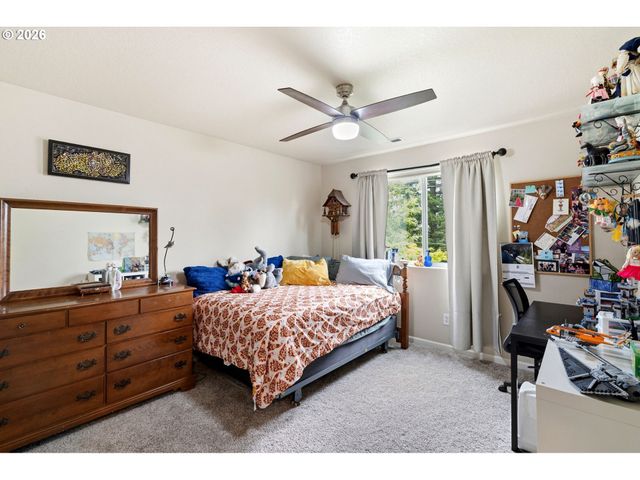 2040 Nw ARTZ Ct, Camas, WA 98607