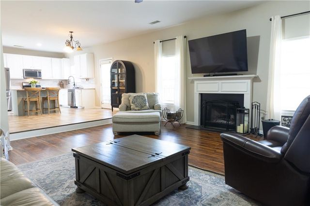 436 Farmwood Way, Canton, GA 30115