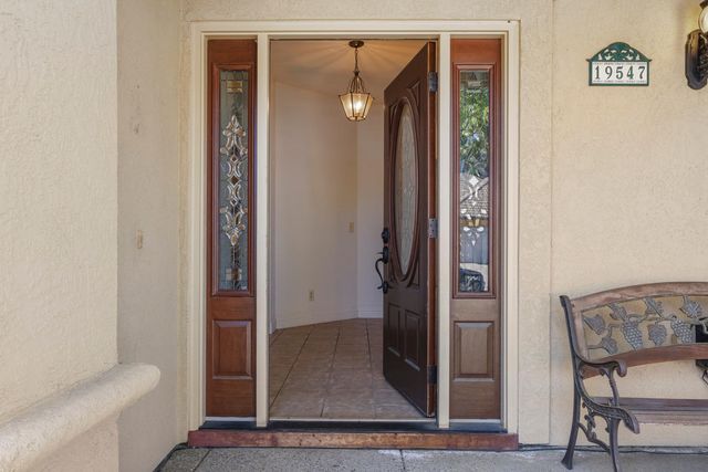19547 Windrift Way, Woodbridge, CA 95258