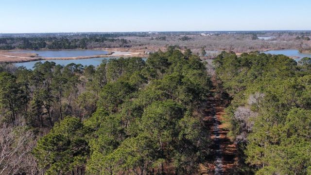 0 Upper Lake 0014 Drive, Houston, TX 77338