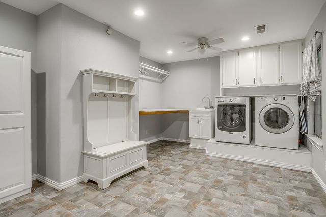 3412 E Renfro Street, Burleson, TX 76028