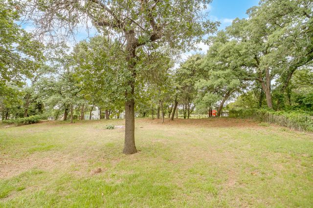 3412 E Renfro Street, Burleson, TX 76028