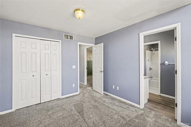 16111 Aspen Hollow Drive, Fenton, MI 48430