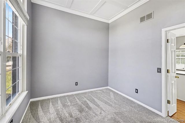 16111 Aspen Hollow Drive, Fenton, MI 48430