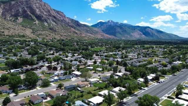 858 N MONROE BLVD, Ogden, UT 84404
