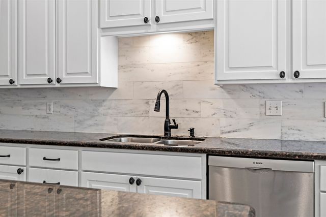 2 Tallwood, Longview, TX 75605