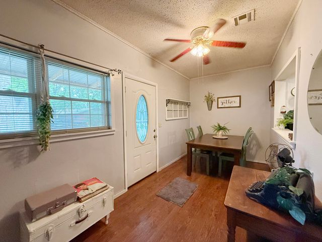 624 G Street NE, Miami, OK 74354