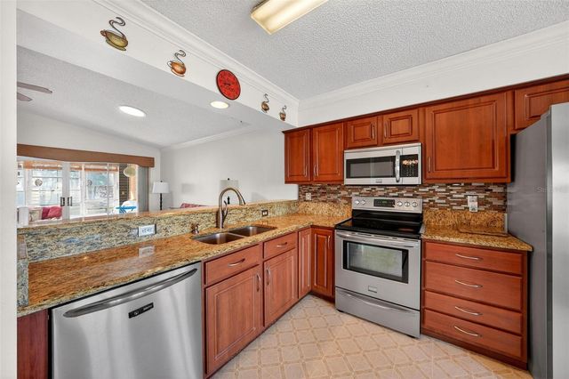 62 WESTWOOD DRIVE, Leesburg, FL 34748