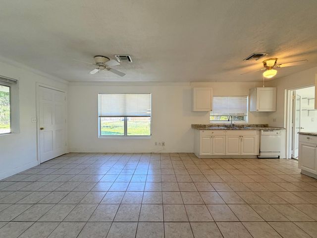4905 Williams Road, Palm Beach Gardens, FL 33418