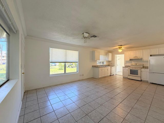 4905 Williams Road, Palm Beach Gardens, FL 33418
