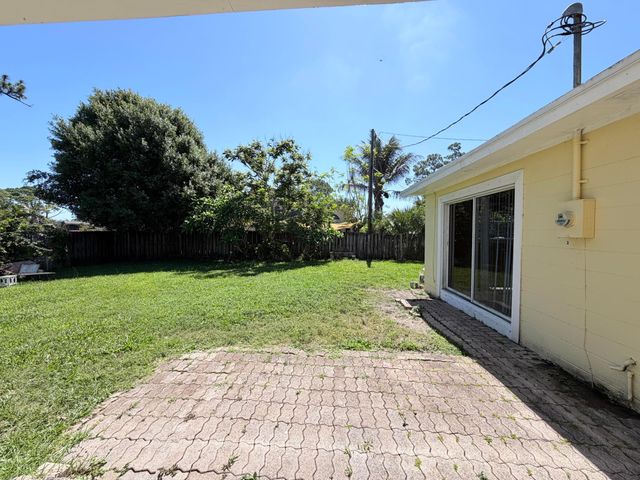 4905 Williams Road, Palm Beach Gardens, FL 33418