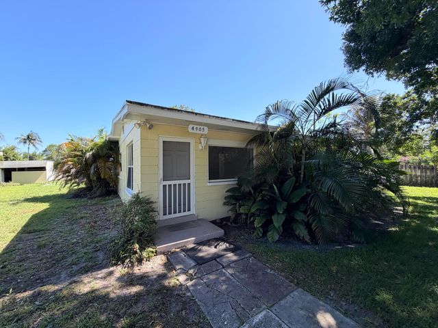 4905 Williams Road, Palm Beach Gardens, FL 33418